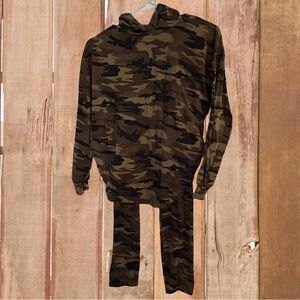 Camouflage Hoodie and Pants Set